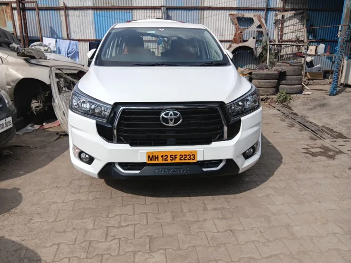 6 Seater Innova Crysta Booking